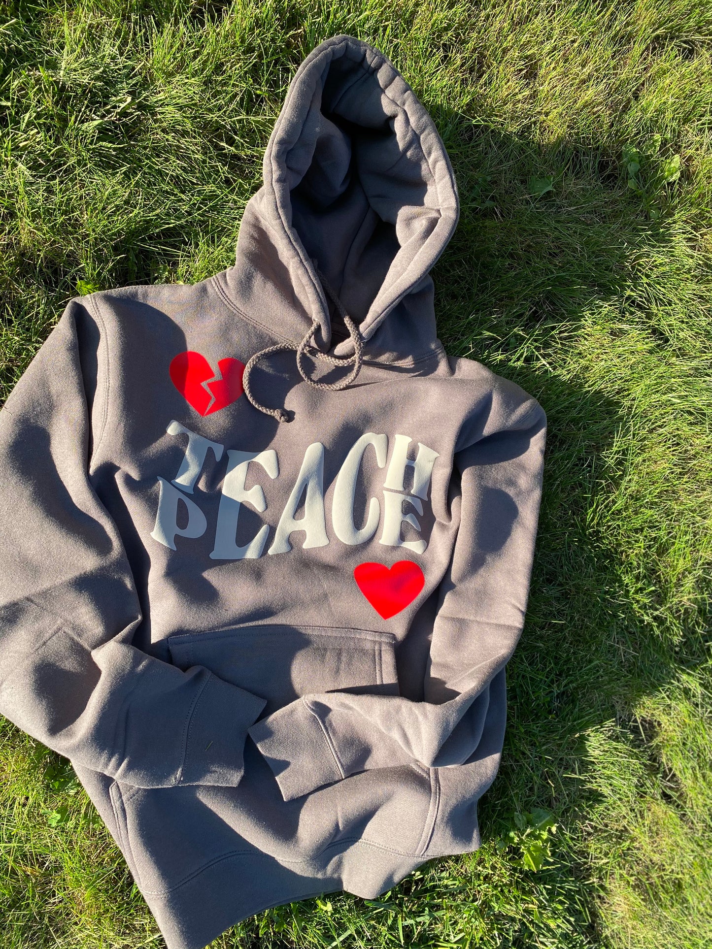 “TEACH PEACE” grey/grey